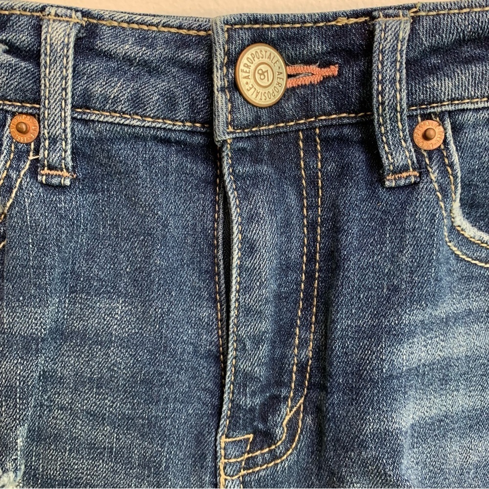 Aeropostale Medium Wash High Rise Shorty Jean Shorts - Picture 9 of 9